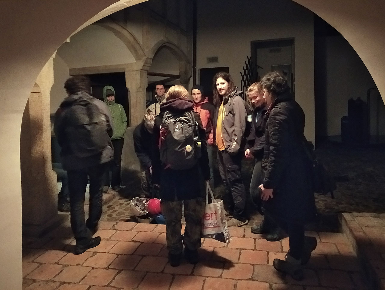 Před jedenáctou je na čase po sobě uklidit, zamknout, poděkovat a vyrazit na afterparty do naší (ne)oblíbené Mezopotámie.