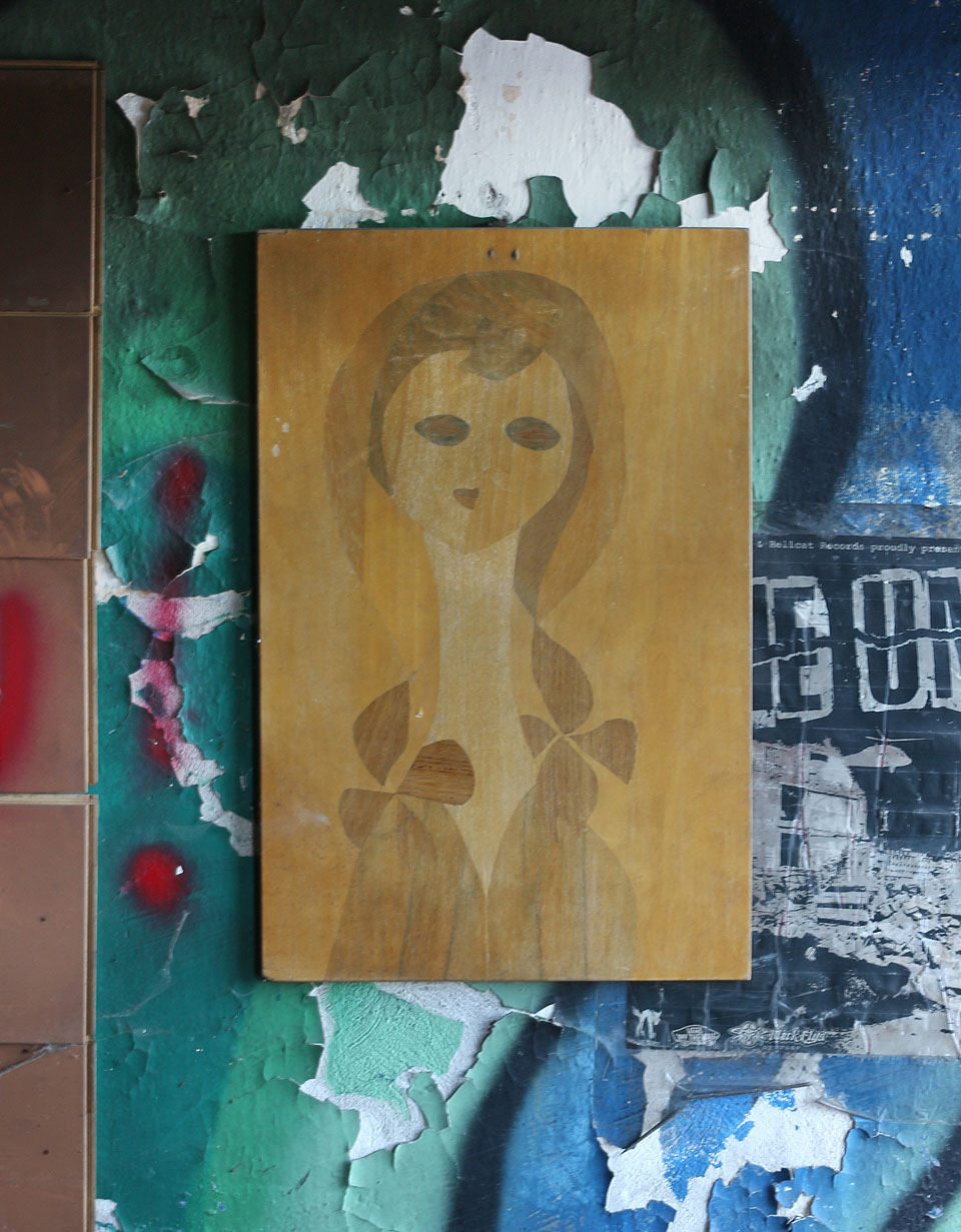 Místy totiž banskobystrická lanovka působí opravdu depresivně.