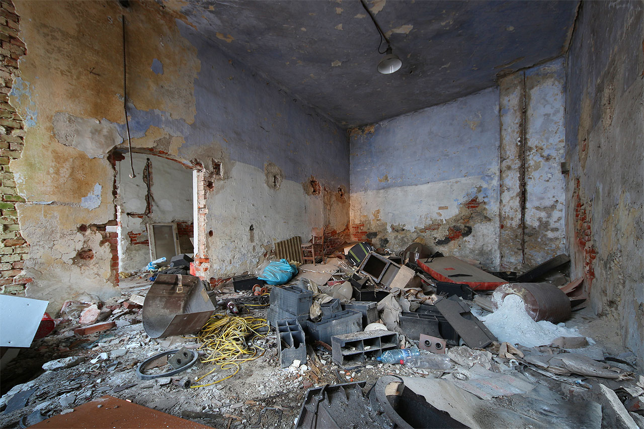 Stala se jakýmsi živoucím smetištěm.