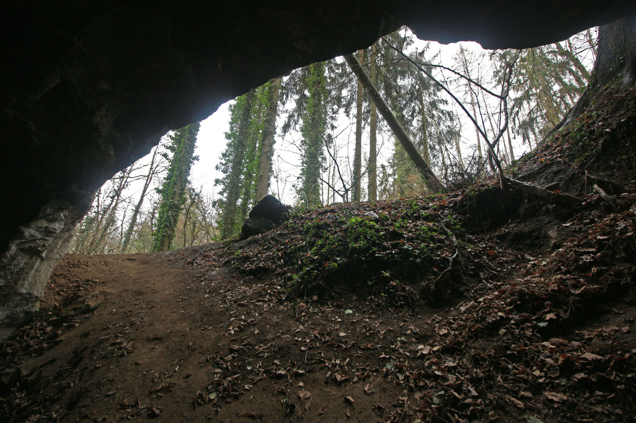 Zajímavým zpestřením cesty se mně stala zatopená jeskyně u mlýna pod Třebonínem.