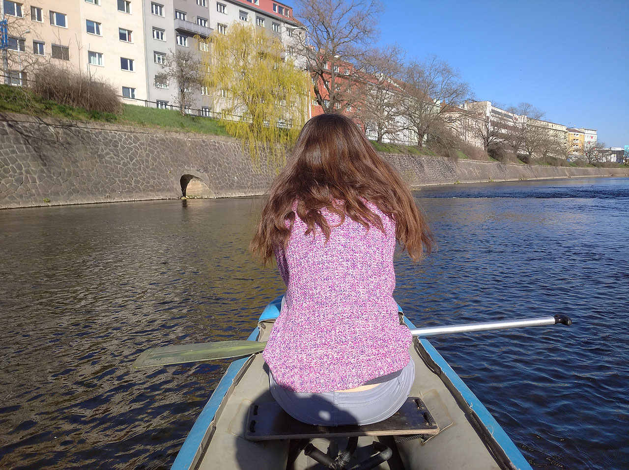 Ve středu jsme vyrazili na Svratku, protože Brno je potřeba poznat taky zespodu.