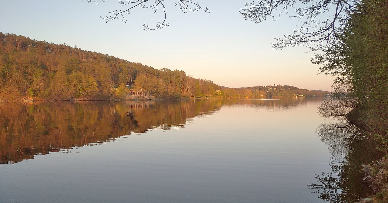 Loučíme se s krásným dnem odlitým do bronzu a jsme nevýslovně rádi, že jsme se konečně dočkali jara.