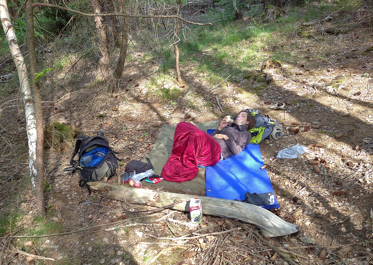 Přespání pod Kamennoui svatbou bylo příjemné a po všem tom pracovním a studijním shonu posledních dní jsme se vstáváním v sobotu ráno nikterak nespěchali.