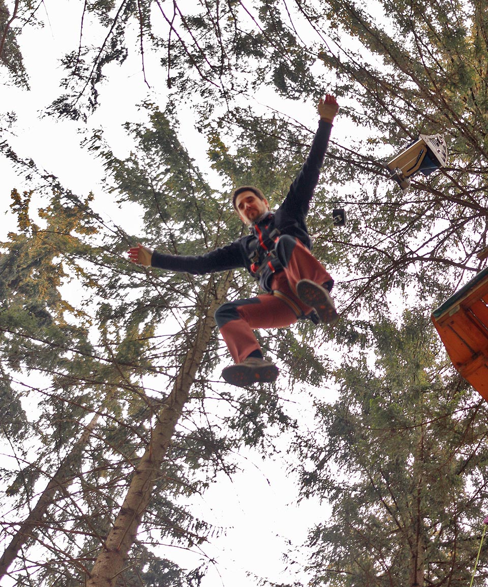 Marian se odvážil k prvnímu skoku poměrně rychle (mně to zabralo více než hodinu).