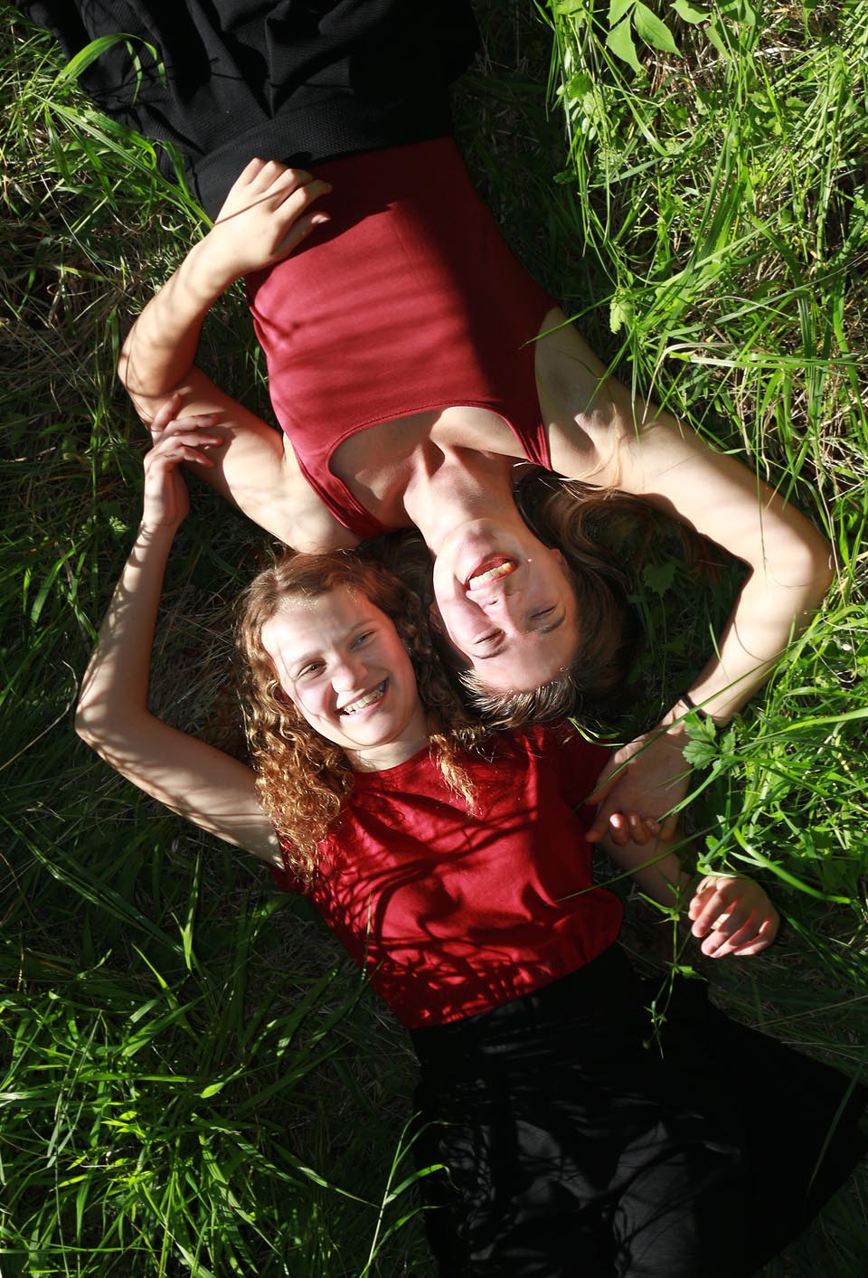 Přírodní památka Váňův kámen a okolní soliterní stromy poskytující zajímavou mozaiku světel a stínů jsou již za hranicí štramberského katastru, v Kopřivnici.