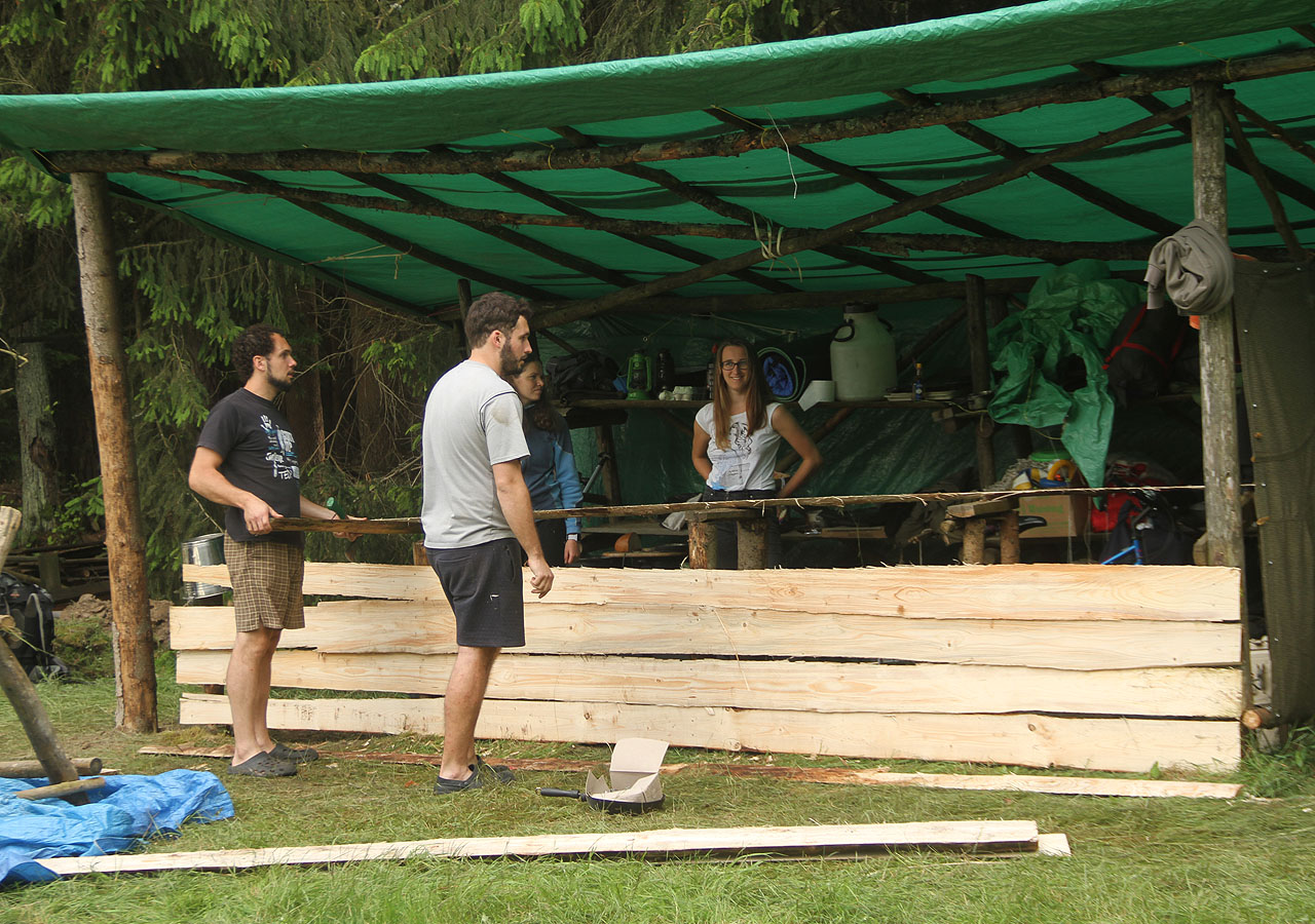 Kuchyně mezi Hrbovem a Brzkovem září novotou.