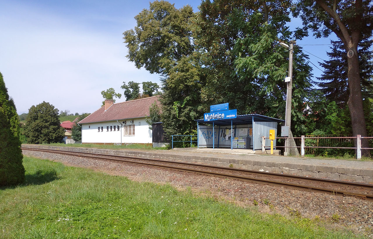 <a href="/Tema/Mutěnice zastávka (žzast)">Železniční zastávka Mutěnice zastávka</a>.