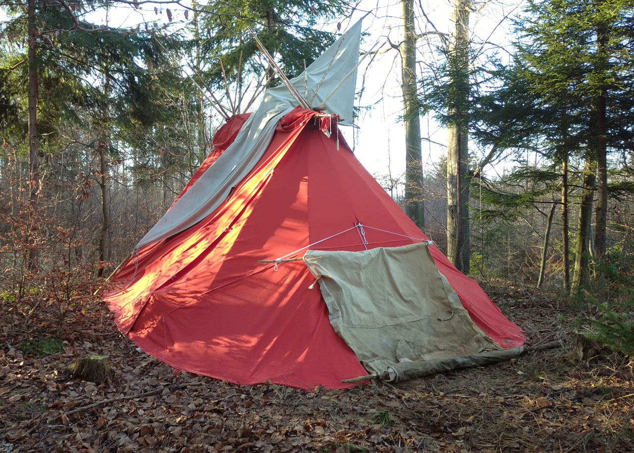 Na Silvestra jsme se přestěhovalui na Munu č. 113 ke kamarádům z Lakros klubu Kroměříž, které počítáme jako 6. návštěvu. Muskwa nás ohromil novým Wigwamem, kam nás taky pozval…