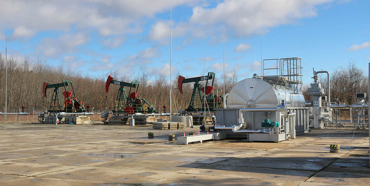 Mimo vína se tu těží taky ropa. Dambořice asi nebudou chudá vesnice.