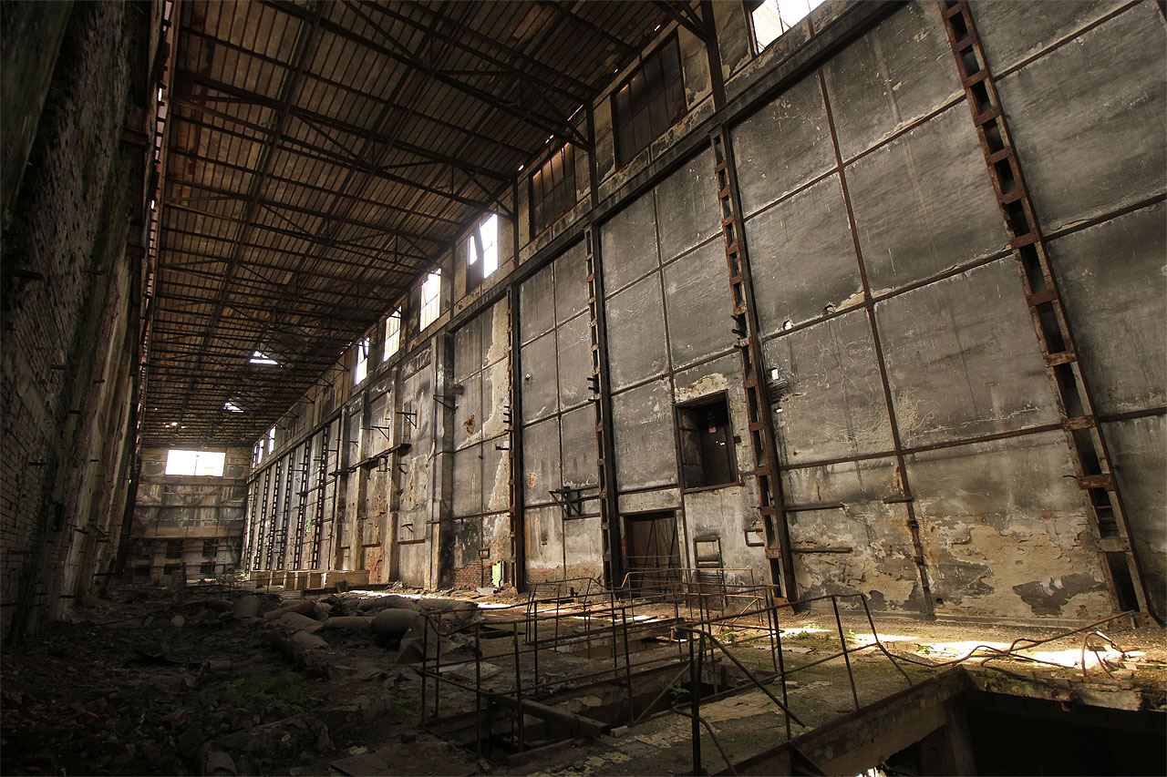 Ve 20. letech 20. století už byla elektrárna do té míry odstrojená a v rozkladu, že zatím nevíme, kde se nacházel kde jaký provoz.