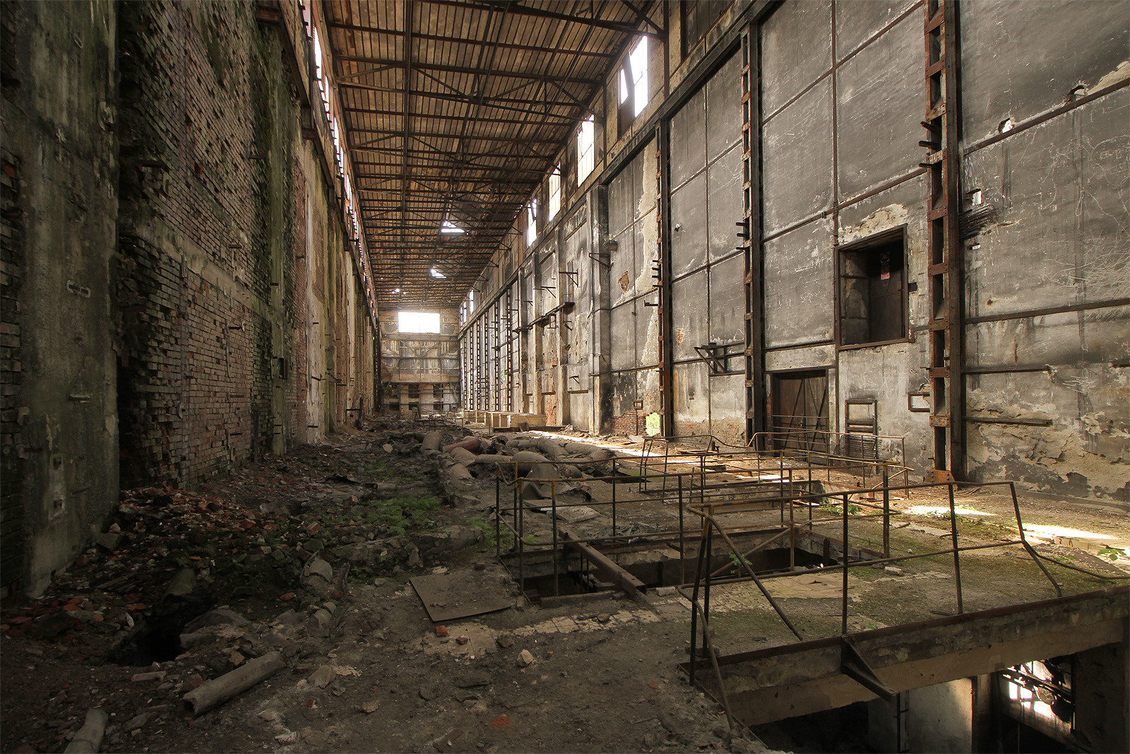 Jednou jsme využili elektrárnu taky pro <a href="/clanek/571">zajímavé focení s modelkou</a>.