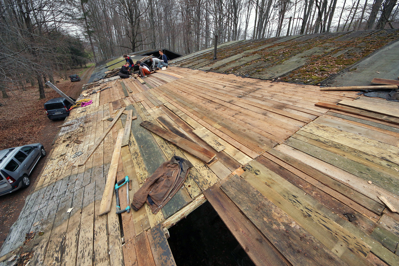 Slušný kus práce za jediný den práce, konkrétně na svátek práce.