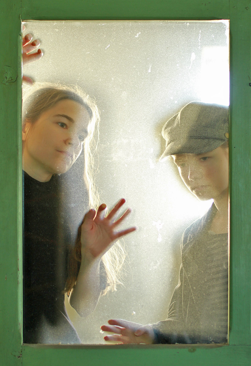 Pocta Janu Huňátovi, Stuartu Masonovi a jejich pomníku Nicholase Wintona v Praze na <a href="/Tema/Praha hlavní nádraží (žst)">hlavním nádraží</a>.