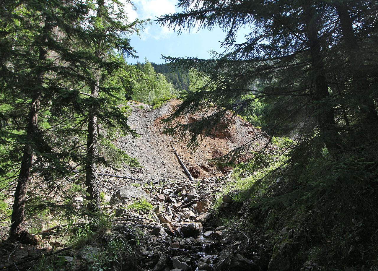 Ohromné haldy hlušiny by v samém nitru národního parku asi hledal málokdo. Jitka nám zase rozšířila obzory.
