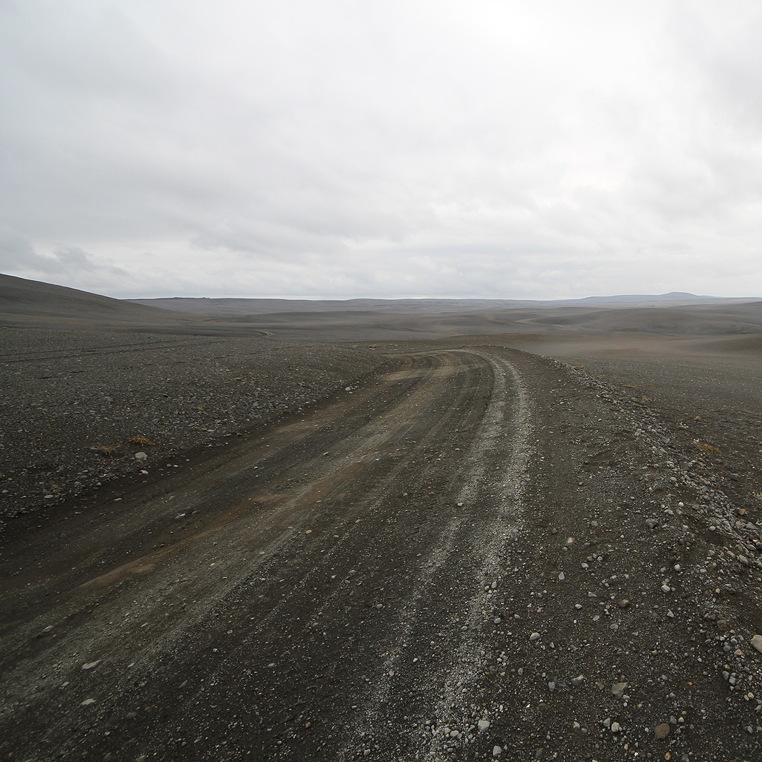 Kdyby na Marsu pršelo a foukal vichr, vypadá to tam přesně takto.