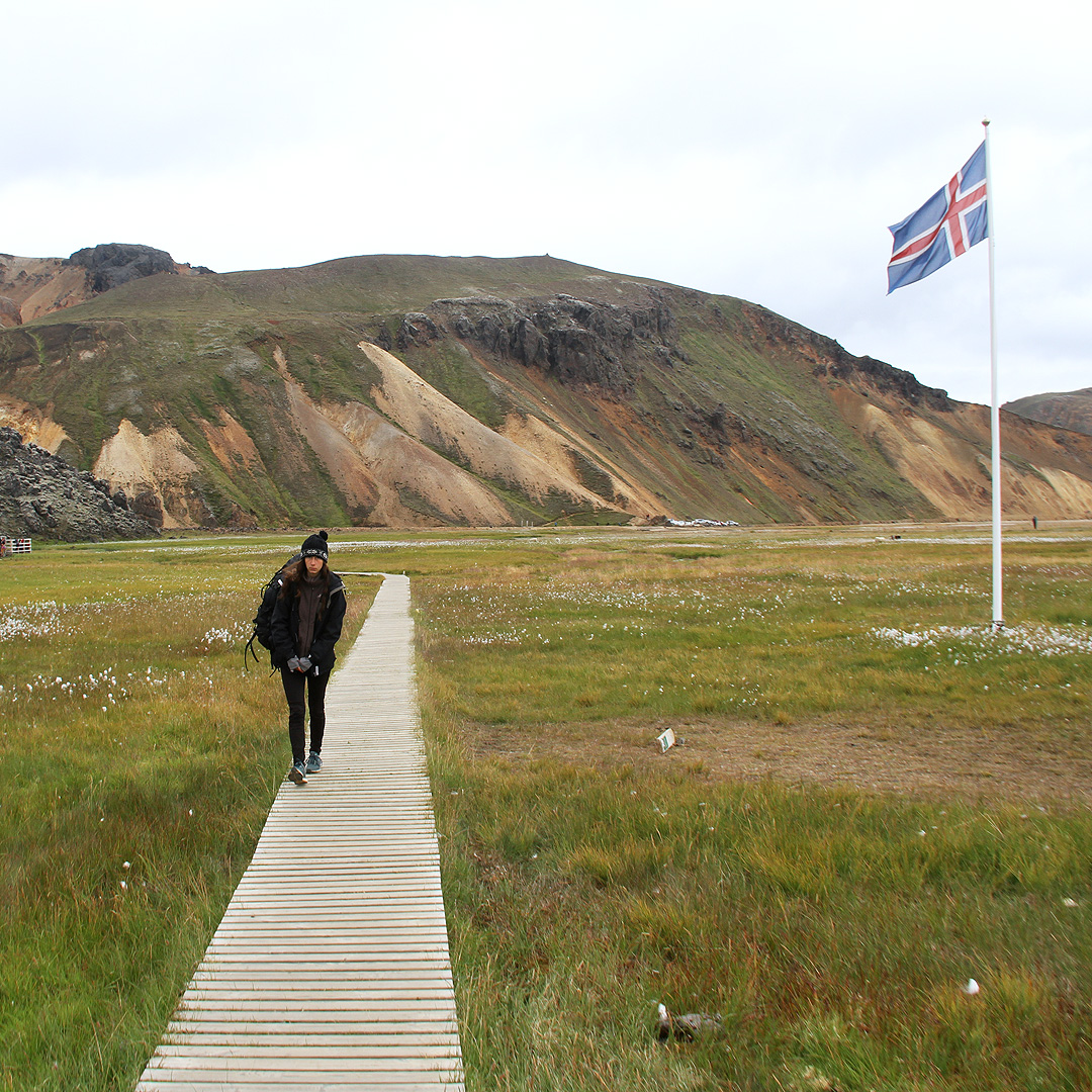 Horké prameny v Landmannalaugaru pro nás byly příležitostí na půldenní pauzu a dlouhé povídání o dosavadních útrapách cesty. Dále už půjdeme ve třech.