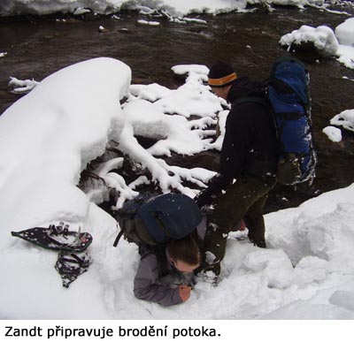 Zandt připravuje brodění.