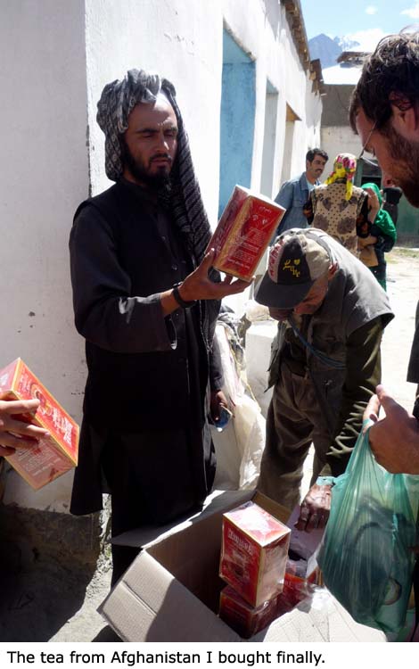 Čaj z Afghánistánu jsem nakonec koupil.