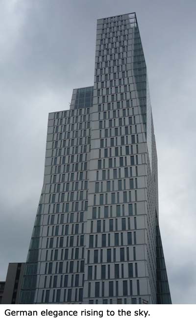 Německá elegance se pne k oblakům.