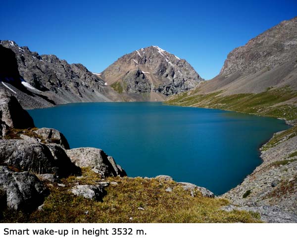 Briskní probuzení ve výšce 3532 m.