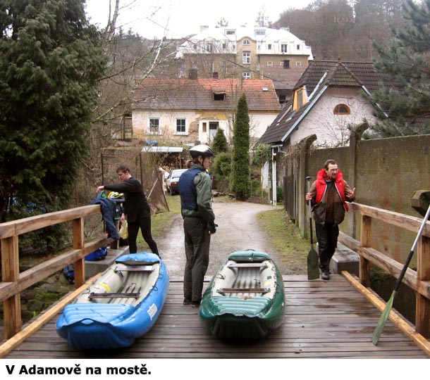 V Adamově na mostě.
