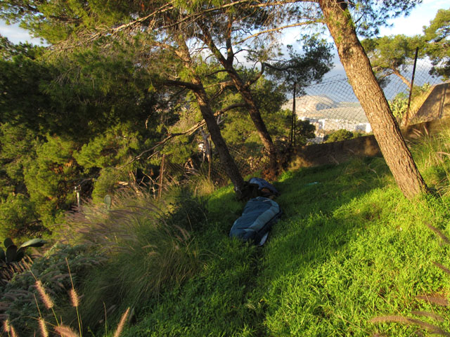 Noc na úbočí Pelegrínské hory.