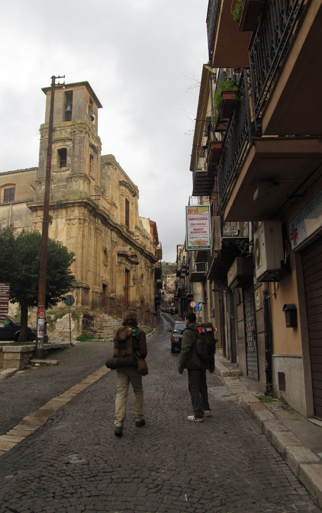 Via Generale Streva v Corleone.