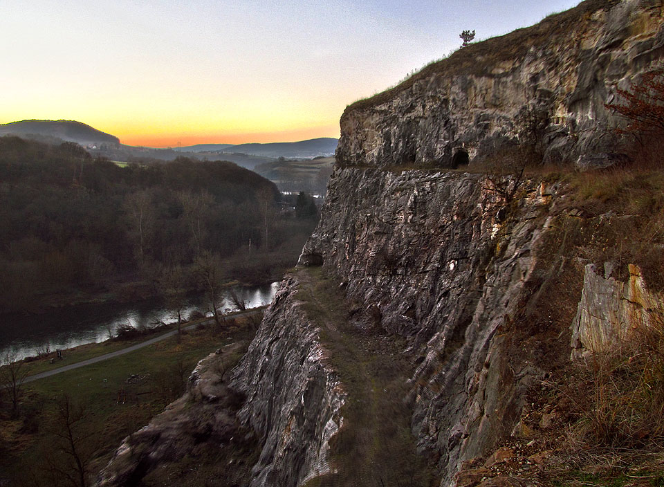 <a href=/Tema/Lom%20Alkazar>Lom Alkazar v posledních paprscích předposledního dne roku 2013</a>.