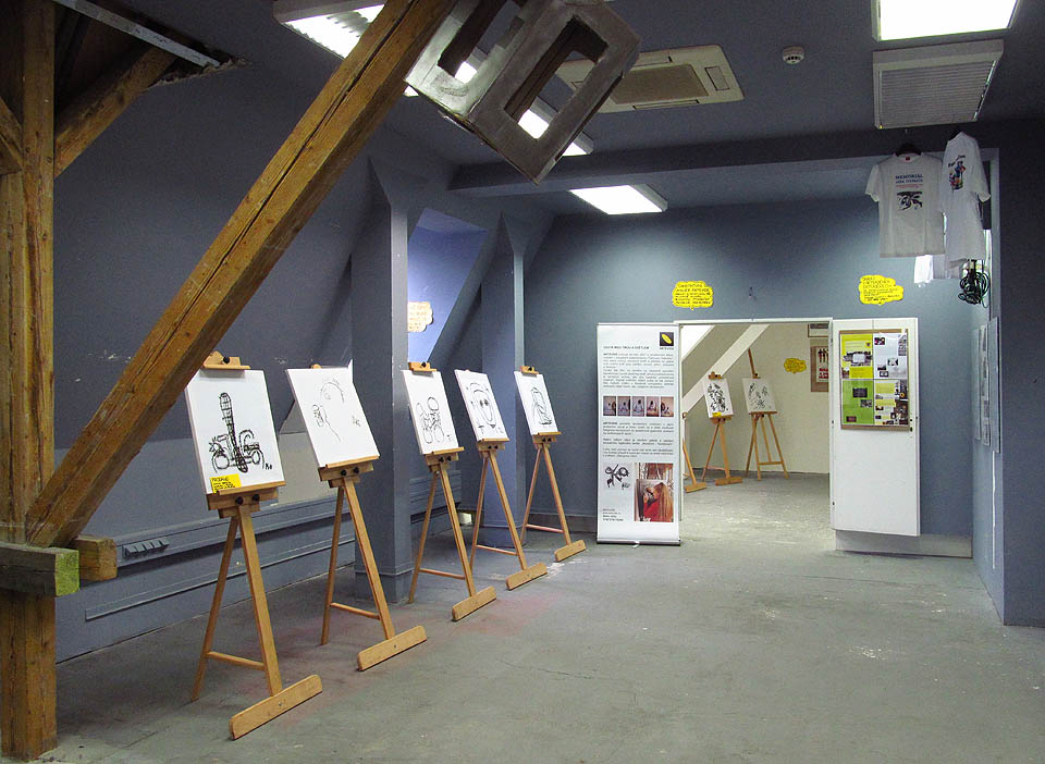 V poslední den výstavy k 75. narozeninám Rychlých šípů nás uvítal sám kurátor Slávek Janov zvaný Nashville.