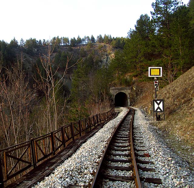 Předvěst Jatare odspodu.