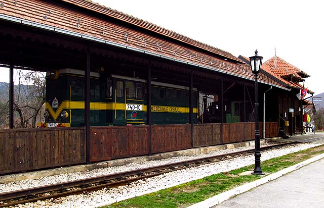 Úplně stejný stroj, jako <a href=http://jza.smerem.cz/index.php?stranka=obrazek.php&obr=Podniky/2012RUM/2012rum_11.jpg>loni</a>.