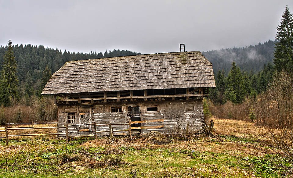 Seník nad hájovnou, kam chodili pro zásoby chlapci z Foglarova oddílu.