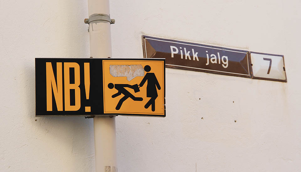 NZ! se estonsky zřejmě řekne NB!