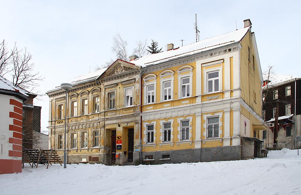 Budova abertamské pošty.