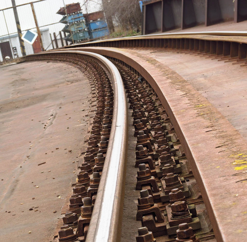 Most přes Heršpickou ulici nabízí i pohledy takřka umělecké.