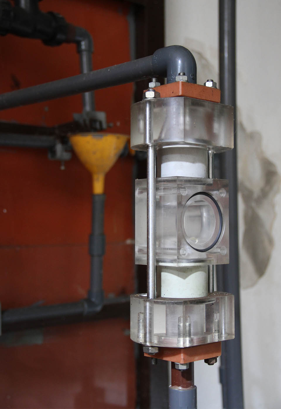 Hlava dávkovacího čerpadla flokulantů