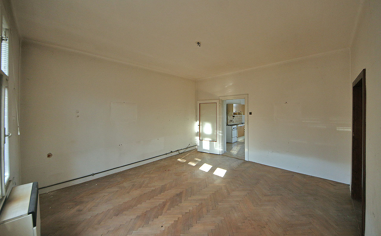 Pokoje obrácené do Dukelské třídy nezapřely jistou míru všednodenní elegance.