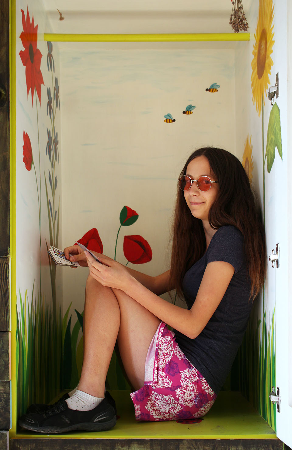 Daly se tu například hrát karty ve skříni s vlčími máky.