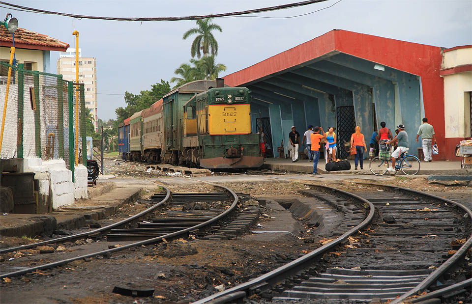 Severní nástupiště na trati do Nuevitas ztratilo význam po zrušení dráhy přes město podél ulice Avenida Carlos J Finlay a vybudování přeložky do seřazovací stanice Garrido.