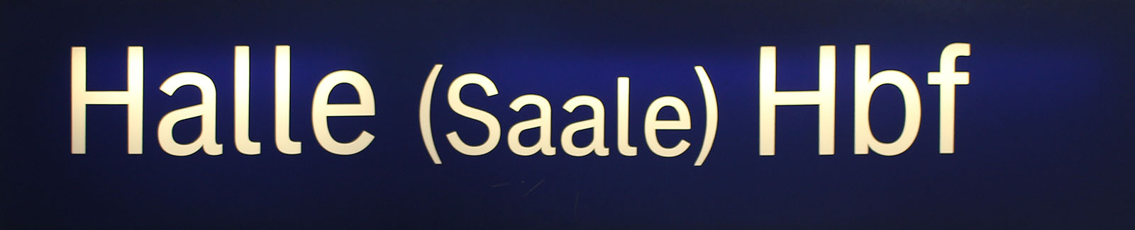 Halle (Saale) Hauptbahnhof.