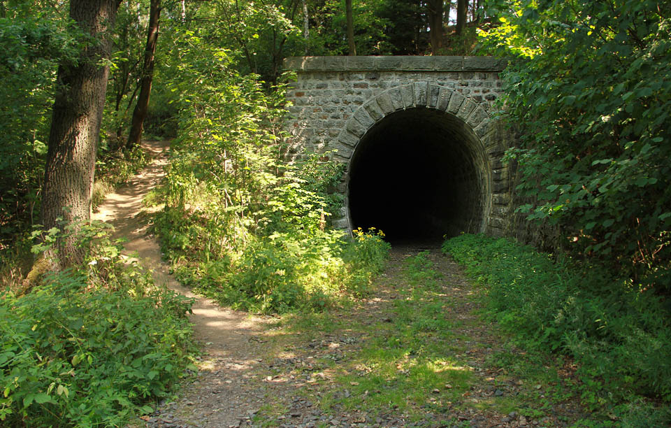 Hornoslavkovský tunel.