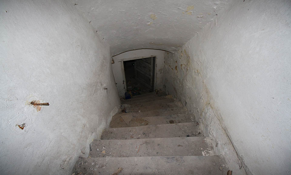 Na závěr se vydáváme na malý průzkum sklepa. V tomto městě je prý podzemí úplně všude.