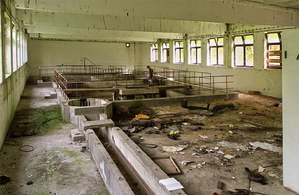 Dnes je čistírna odpadních vod místem zmaru a rozkladu.