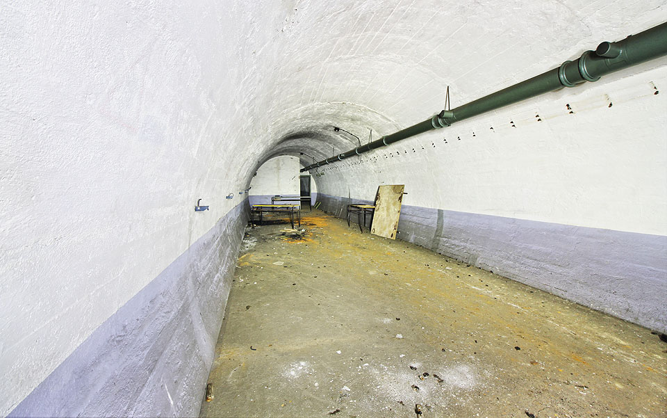 Technologie použitá pro vybudování krytu se nápadně podobá technologii ze <a href="/Tema/Štola 88">Štoly 88</a> u Tišnova.