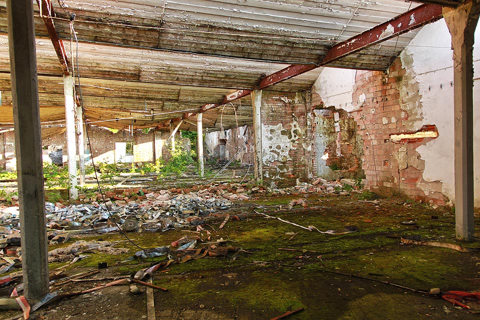 Provoz 03 Mikulášovického kovoprůmyslu Mikov v roce 2015.