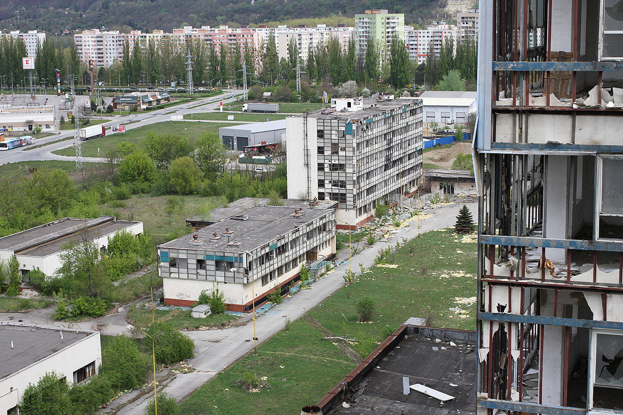 Jídelna a administrativní bhudova. Celkem v košickém mlýně pracovalo 130 zaměstnanců. Jídelna a administrativní bhudova. Celkem v košickém mlýně pracovalo 130 zaměstnanců.