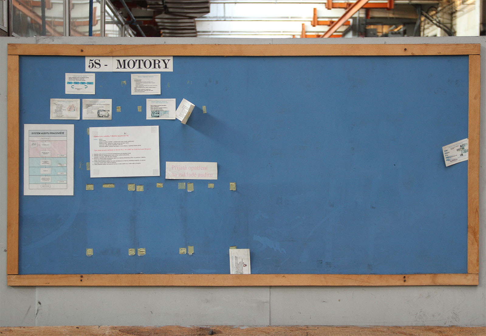 Kdyby náhodou někdo zapomněl, co že se tu vyrábělo.