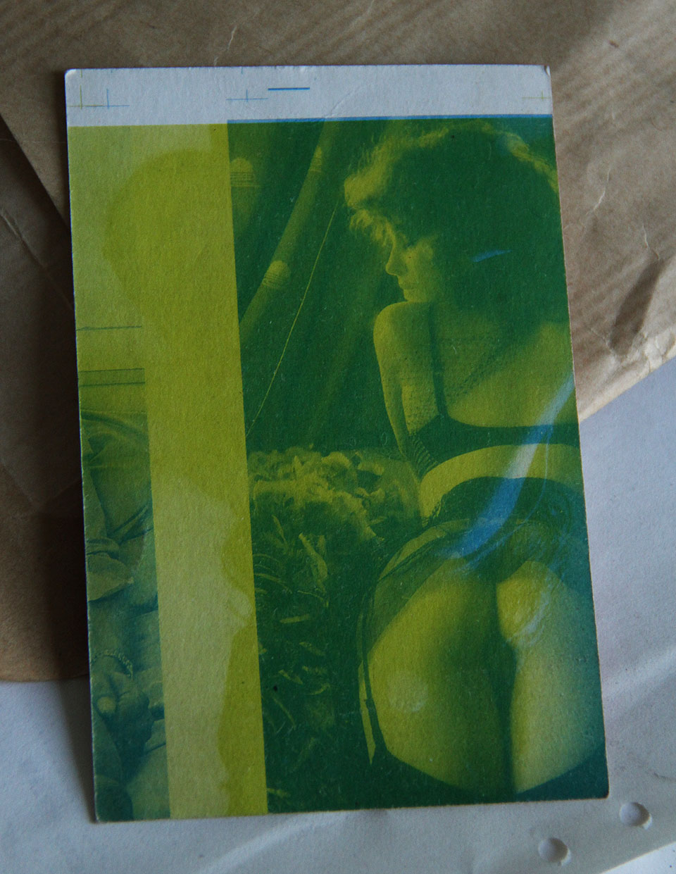 I kdyby měl být miniaturní, dvoubarevný a ještě špatně oříznutý.