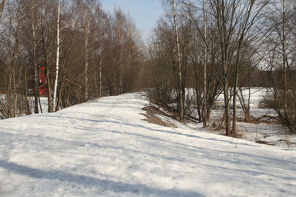 Kde jsou ty časy, kdy po okraji parku Vallilanlaaksonkenttä duněly stovky nákladních vagónů denně. Bez přílišné nadsázky lze říct, že tudy bylo zásobováno zbožím celé Finsko.