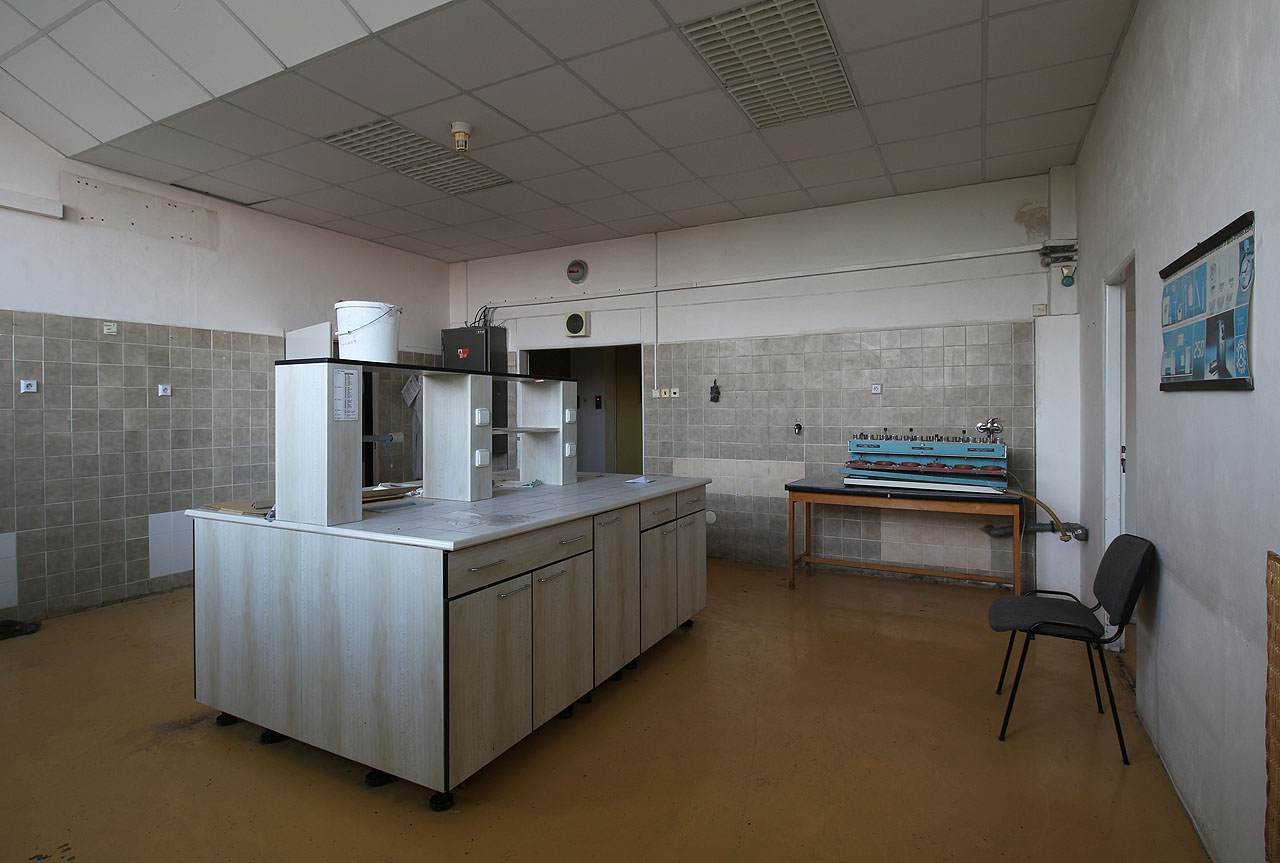 Laboratoř pro výzkum pečiva. Možná i zde vyvíjel Agrofert svůj proslulý toustový chléb za 100 miliónů? Laboratoř pro výzkum pečiva. Možná i zde vyvíjel Agrofert svůj proslulý toustový chléb za 100 miliónů?